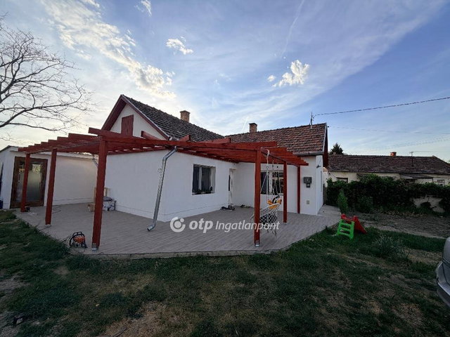 Eladó családi ház, Hajdúszoboszlón 43 M Ft, 2 szobás