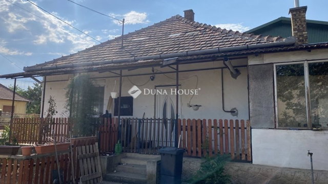 Eladó családi ház, Tápióbicskén 36.5 M Ft, 2 szobás