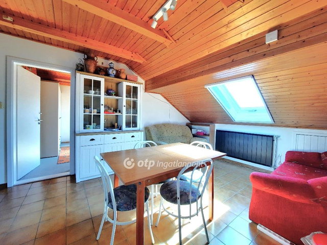 Eladó téglalakás, Balatonföldváron 49 M Ft, 2+1 szobás