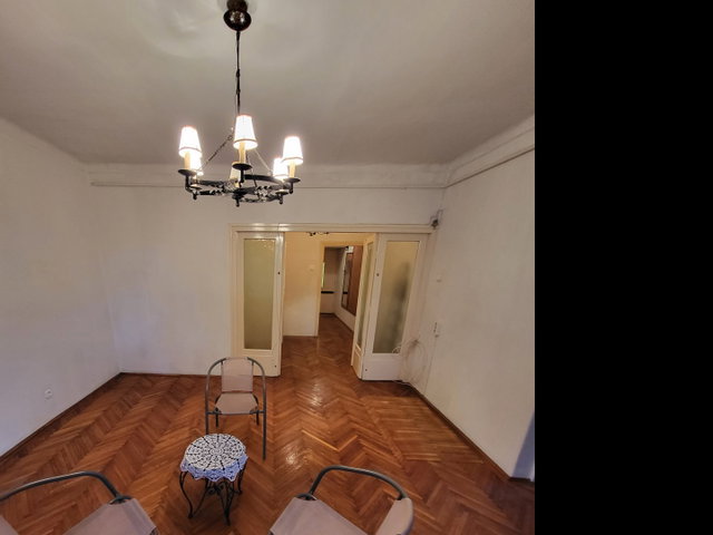 Eladó téglalakás, Budapesten, II. kerületben, Radna utcában