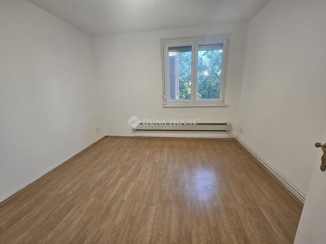 Kiadó panellakás, albérlet, Budapesten, III. kerületben