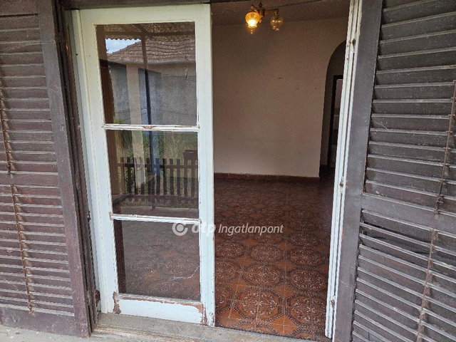 Eladó családi ház, Pusztakovácsin 24.9 M Ft, 4 szobás