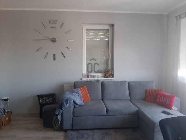 Eladó téglalakás, Veszprémben 72 M Ft, 3 szobás