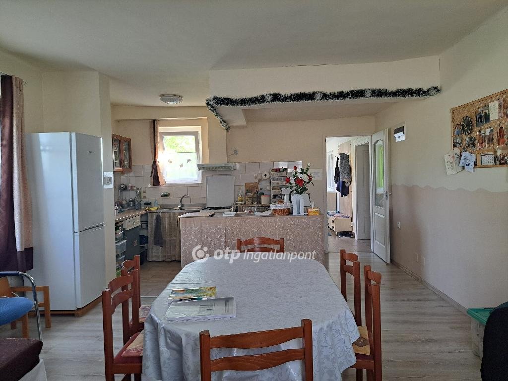 4 bed · 140m² · 39.800.000 ft