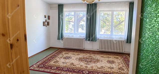 Eladó családi ház, Kübekházán 69 M Ft, 4 szobás