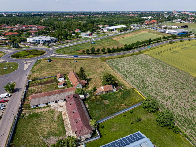 Eladó mezogazdasagi ingatlan, Békéscsabán 200 M Ft