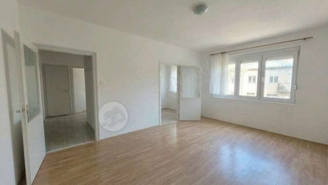 Kiadó téglalakás, albérlet, III. kerületben, Folyondár utcában