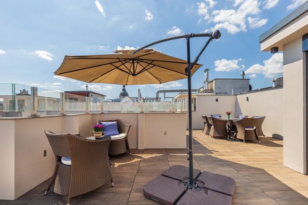 3 bed · 145m² · 790.000 ft