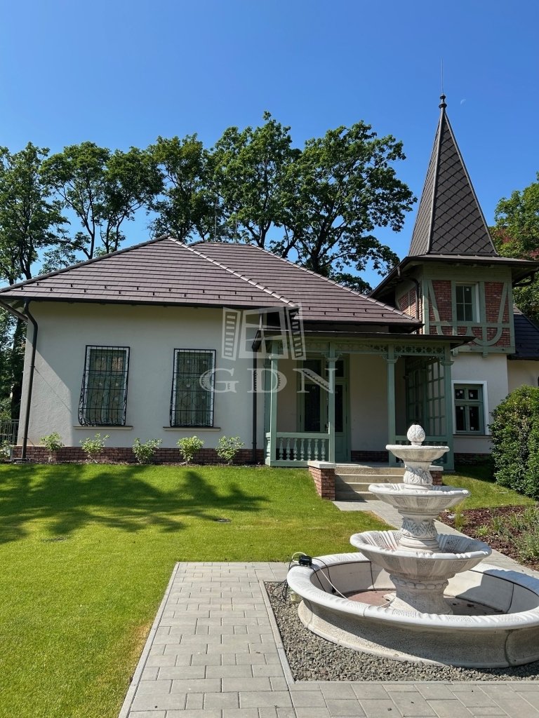 5 bed · 252m² · 725.000.000 ft