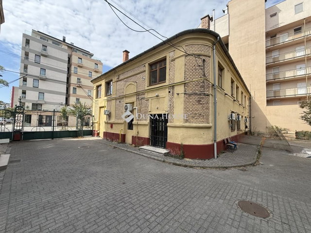 Eladó téglalakás, Budapesten, XIII. kerületben 250 M Ft