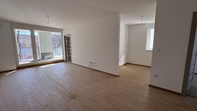 Eladó téglalakás, Debrecenben 97.9 M Ft, 3 szobás