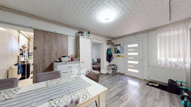 Eladó családi ház, Piricsen 19 M Ft, 1+2 szobás