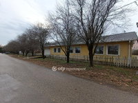 Eladó ipari ingatlan, Herceghalomon 85 M Ft / költözzbe.hu