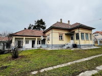 Eladó családi ház, Tápiószecsőn 54.9 M Ft, 4 szobás