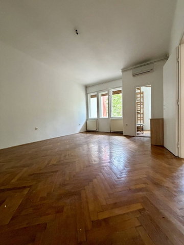 Eladó téglalakás, Pécsett 69.9 M Ft, 2 szobás