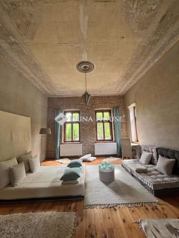 3 bed · 105m² · 125.000.000 ft