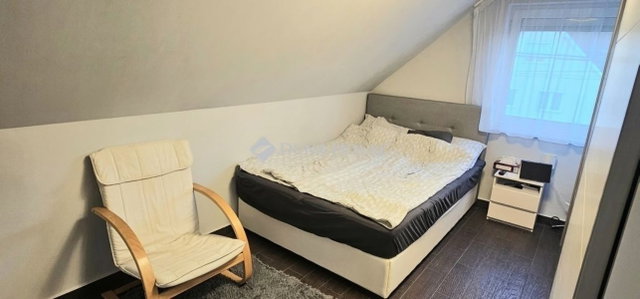 Eladó családi ház, Siklóson 85 M Ft, 5 szobás