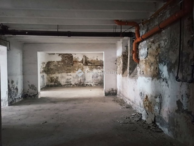 Eladó ipari ingatlan, Szegeden 199 M Ft / költözzbe.hu
