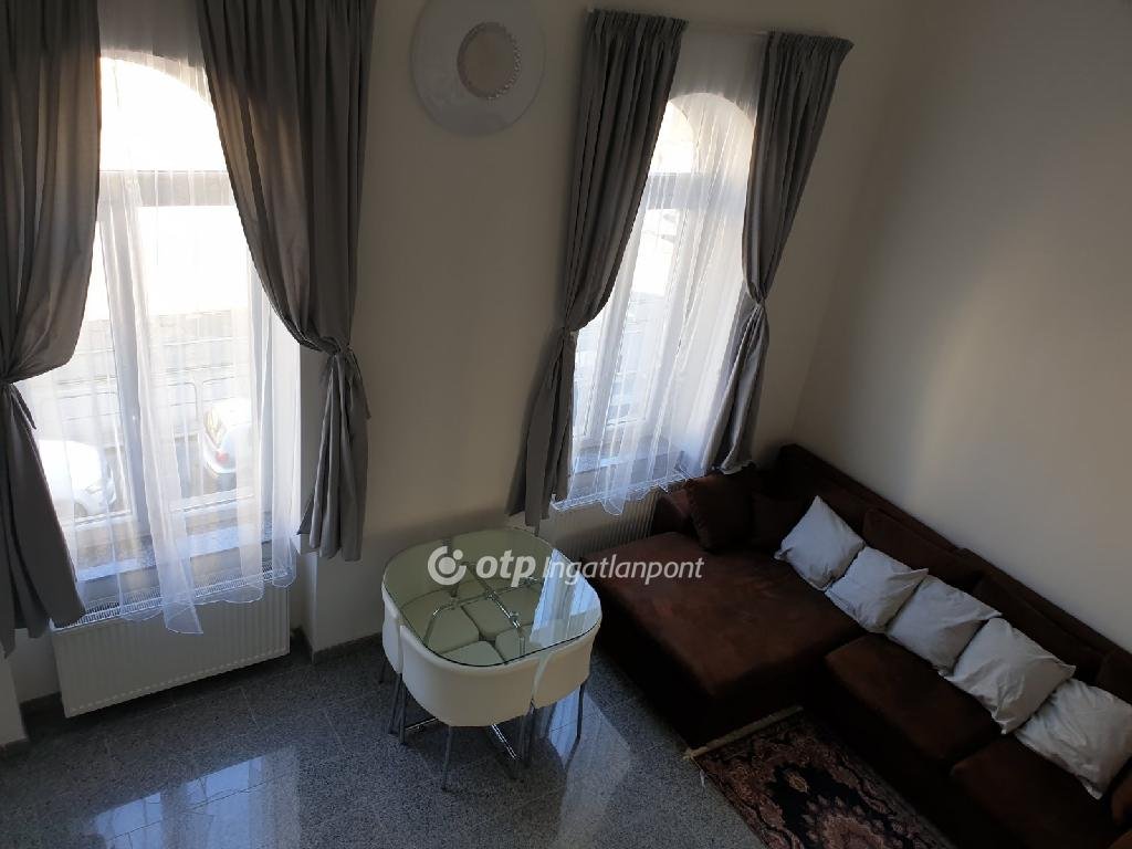4 bed · 105m² · 132.839.512 ft
