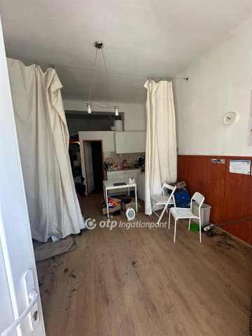 Eladó téglalakás, Budapesten, IV. kerületben 31 M Ft, 1 szobás
