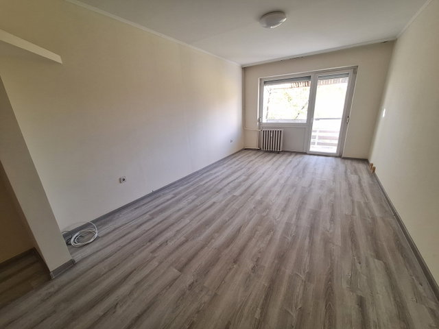 Kiadó panellakás, albérlet, Hódmezővásárhelyen, Hódtó utcában