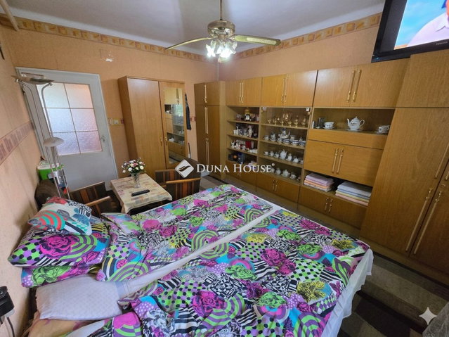 Eladó családi ház, Győrött 85 M Ft, 3 szobás