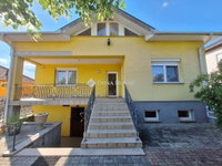Eladó családi ház, Öttevényen 249 M Ft, 7 szobás