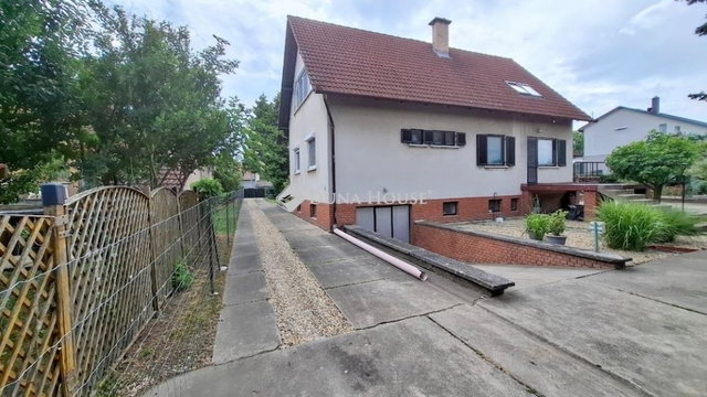 Eladó családi ház, Ráckevén 140 M Ft, 5 szobás