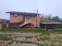 Eladó családi ház, Nemesszentandráson 32.9 M Ft, 6 szobás