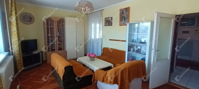 Eladó családi ház, Mosonmagyaróváron 93 M Ft, 5 szobás