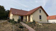 Eladó családi ház, Zánkán 199 M Ft, 4 szobás