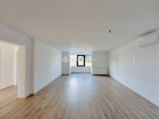 Eladó téglalakás, Budapesten, VI. kerületben 120 M Ft, 3 szobás