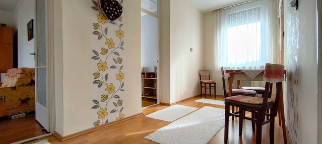 Eladó panellakás, Békéscsabán 32.7 M Ft, 2 szobás