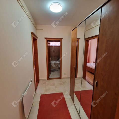 Kiadó téglalakás, albérlet, Siófokon 300 E Ft / hó, 3 szobás