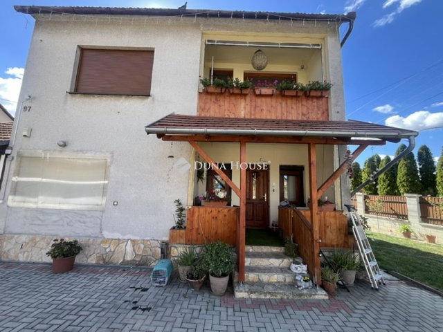 Eladó családi ház, Siklóson 115 M Ft, 5 szobás