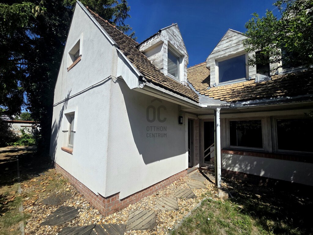 6 bed · 180m² · 139.900.000 ft
