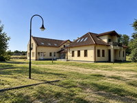 Eladó ipari ingatlan, Jászberényben 260 M Ft