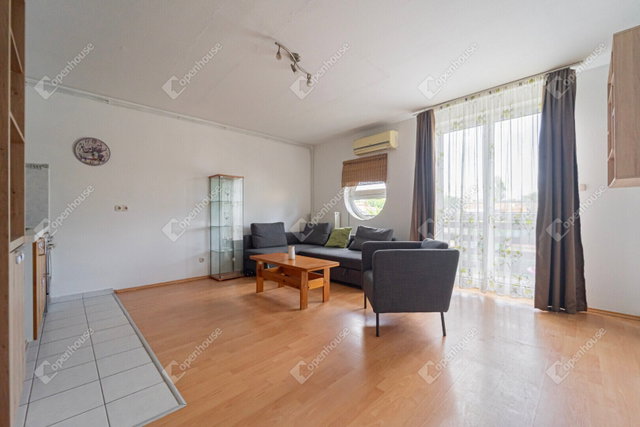 Eladó téglalakás, Budapesten, XV. kerületben 63.9 M Ft, 2 szobás