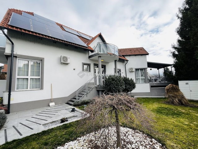 Eladó családi ház, Biatorbágyon 297 M Ft, 6 szobás