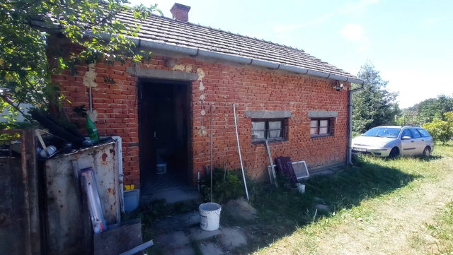 Eladó családi ház, Bucsután 19.9 M Ft, 5 szobás