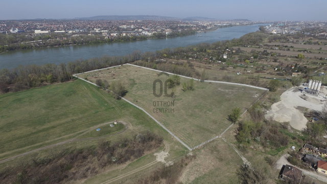 Eladó telek, Budapesten, XXI. kerületben 65 M Ft
