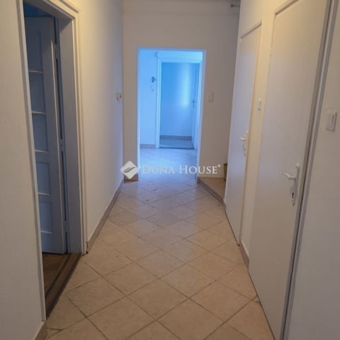 Eladó családi ház, Leányfaluban 142 M Ft, 3 szobás