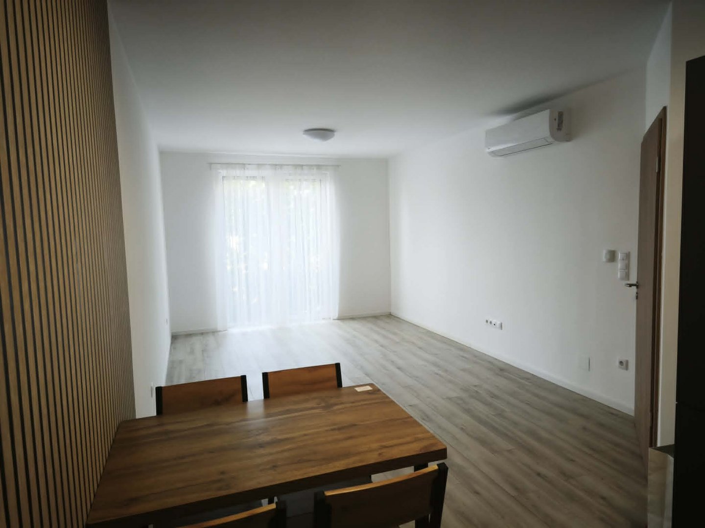 2 bed · 52m² · 270.000 ft