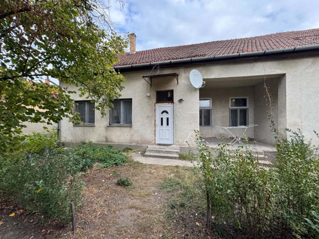 Eladó téglalakás, Balassagyarmaton 55 M Ft, 3 szobás