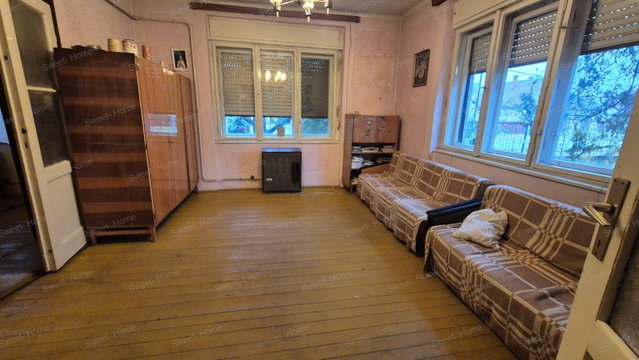 Eladó családi ház, Kerekegyházán 52 M Ft, 2 szobás