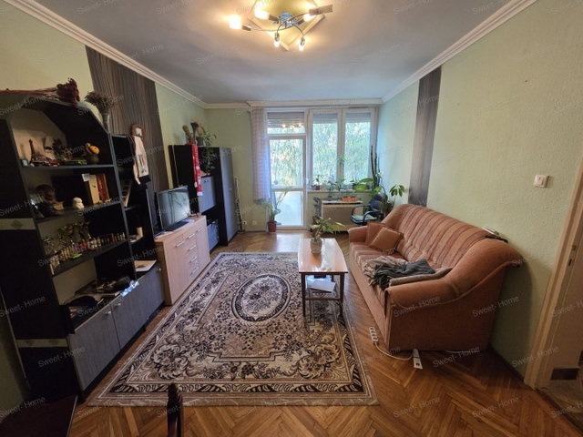 Eladó téglalakás, Kecskeméten 39.8 M Ft, 2 szobás