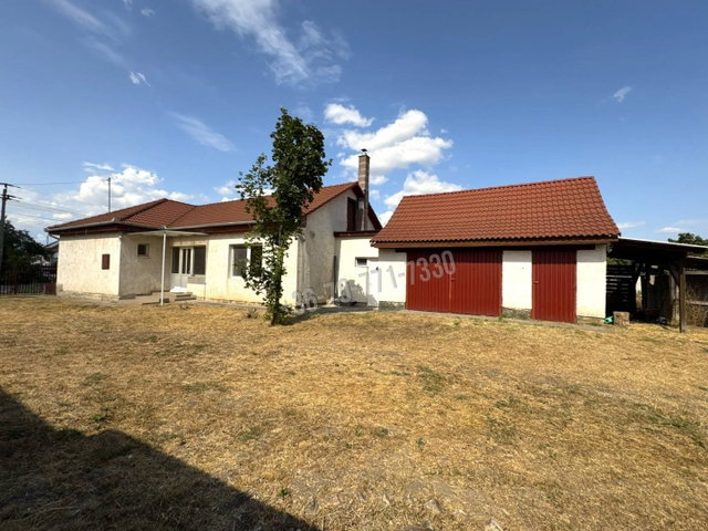 Eladó családi ház, Hevesen 45 M Ft, 3 szobás