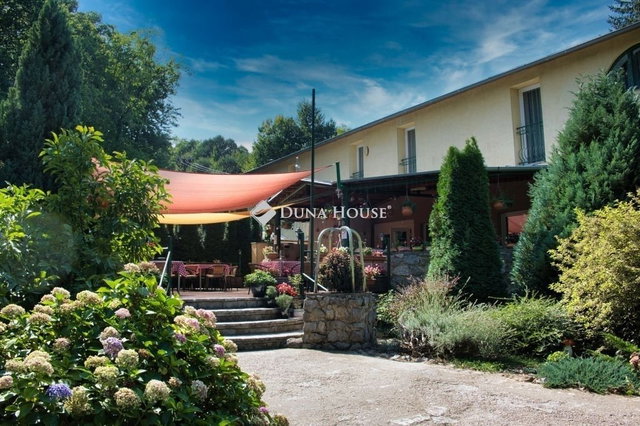 Eladó hotel, Pécsett 139 M Ft, 7 szobás / költözzbe.hu