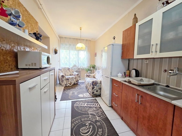Eladó családi ház, Szombathelyen 79 M Ft, 5 szobás