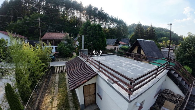 Eladó nyaraló, Arlón 7.5 M Ft / költözzbe.hu